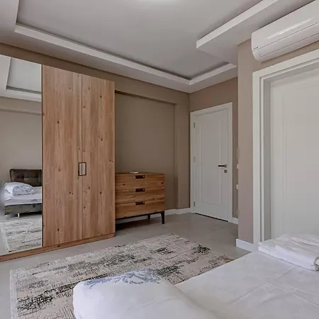 Villa Near By The Land Of Legends , Paradise *