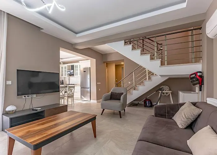 Villa Near By The Land Of Legends , Vılla Paradıse *